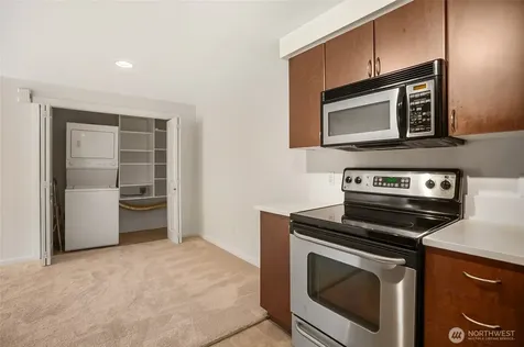 221 9th Street Kirkland WA 98033