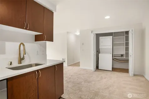 221 9th Street Kirkland WA 98033