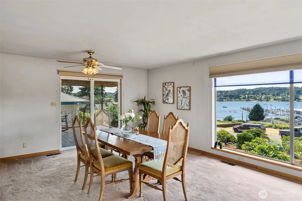 18146 9th Avenue NE Poulsbo WA 98370