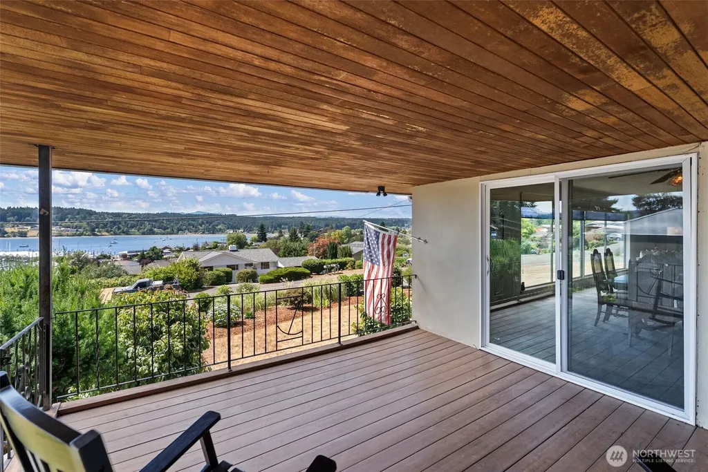 18146 9th Avenue NE Poulsbo WA 98370