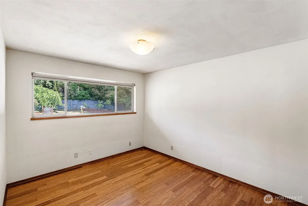 18146 9th Avenue NE Poulsbo WA 98370