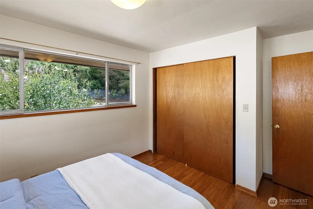 18146 9th Avenue NE Poulsbo WA 98370