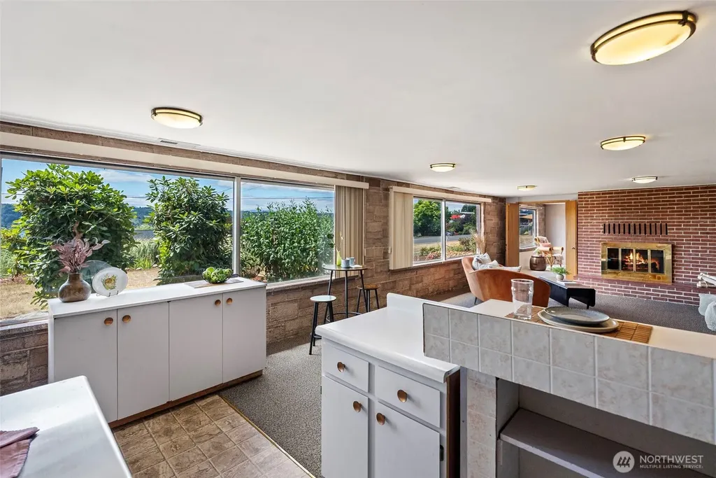 18146 9th Avenue NE Poulsbo WA 98370
