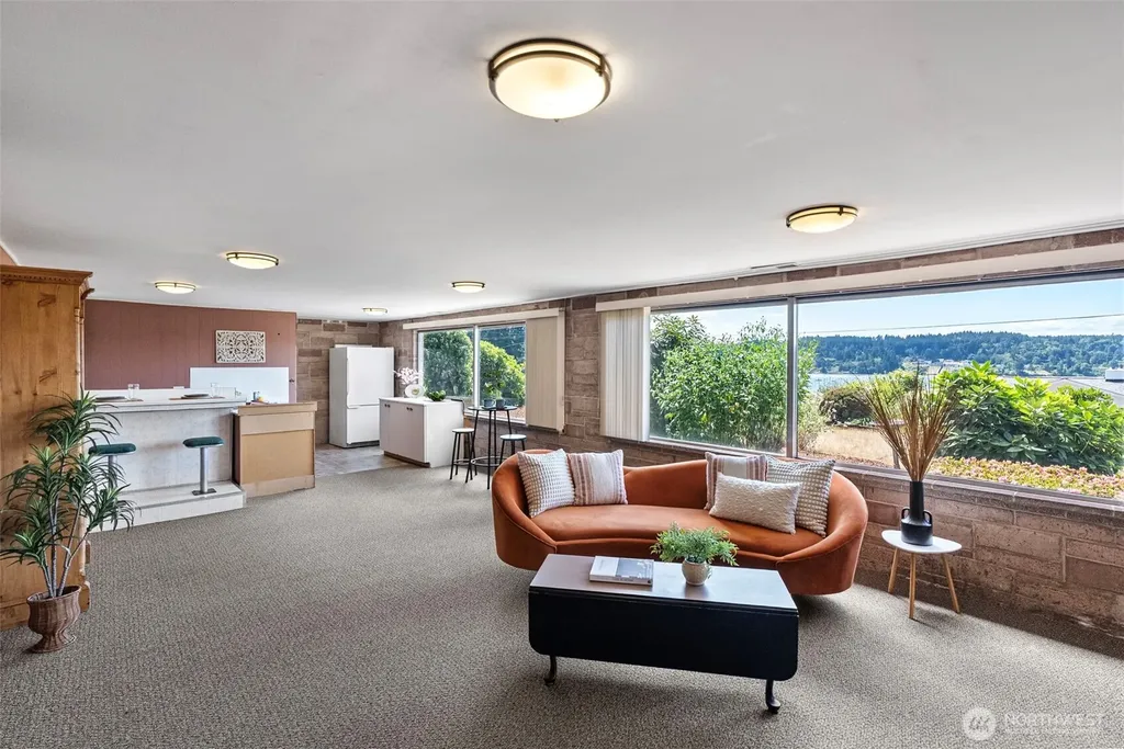18146 9th Avenue NE Poulsbo WA 98370
