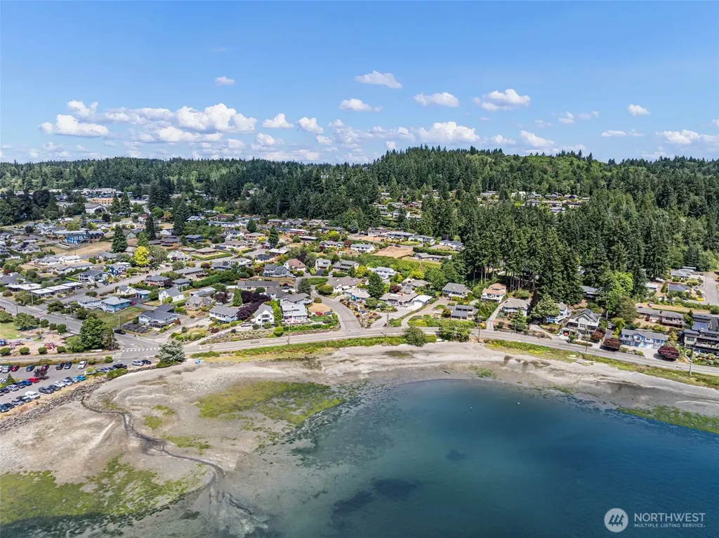 18146 9th Avenue NE Poulsbo WA 98370