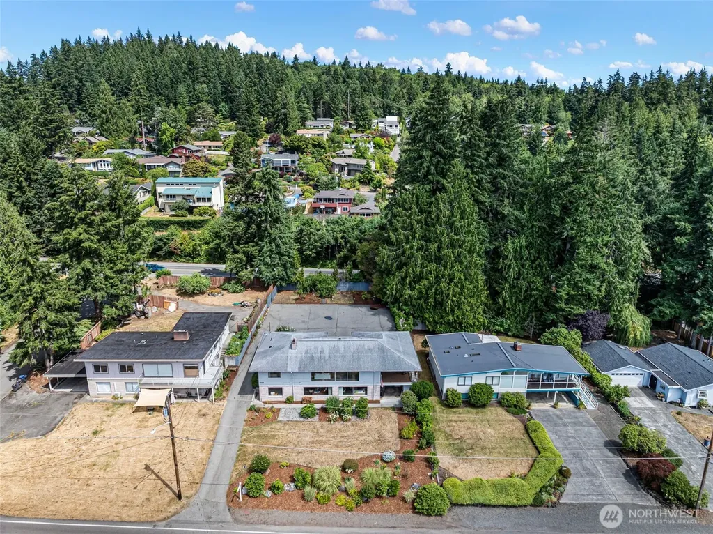18146 9th Avenue NE Poulsbo WA 98370