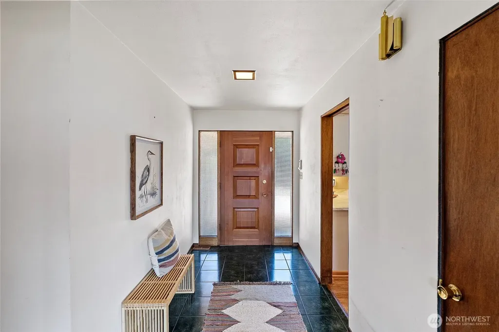 18146 9th Avenue NE Poulsbo WA 98370