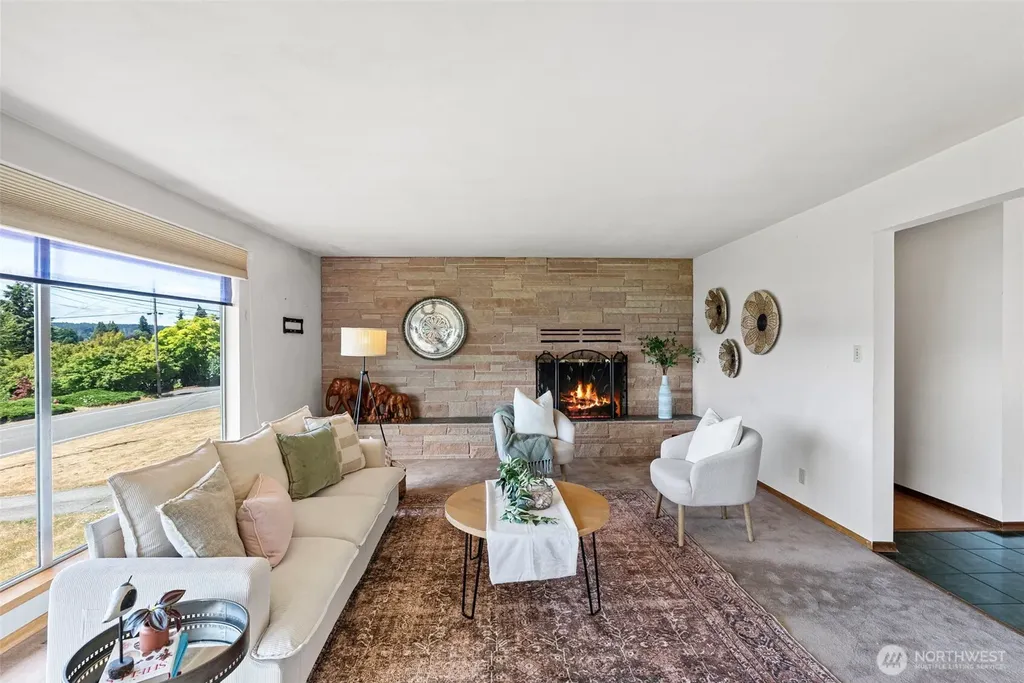18146 9th Avenue NE Poulsbo WA 98370