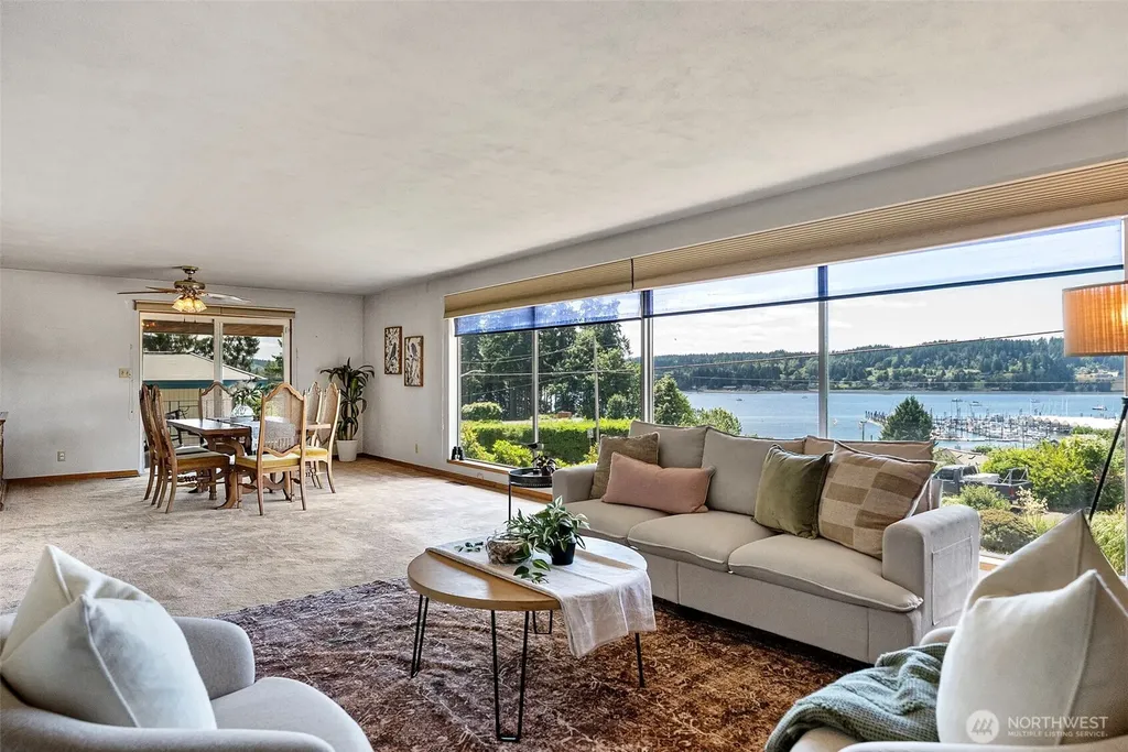 18146 9th Avenue NE Poulsbo WA 98370