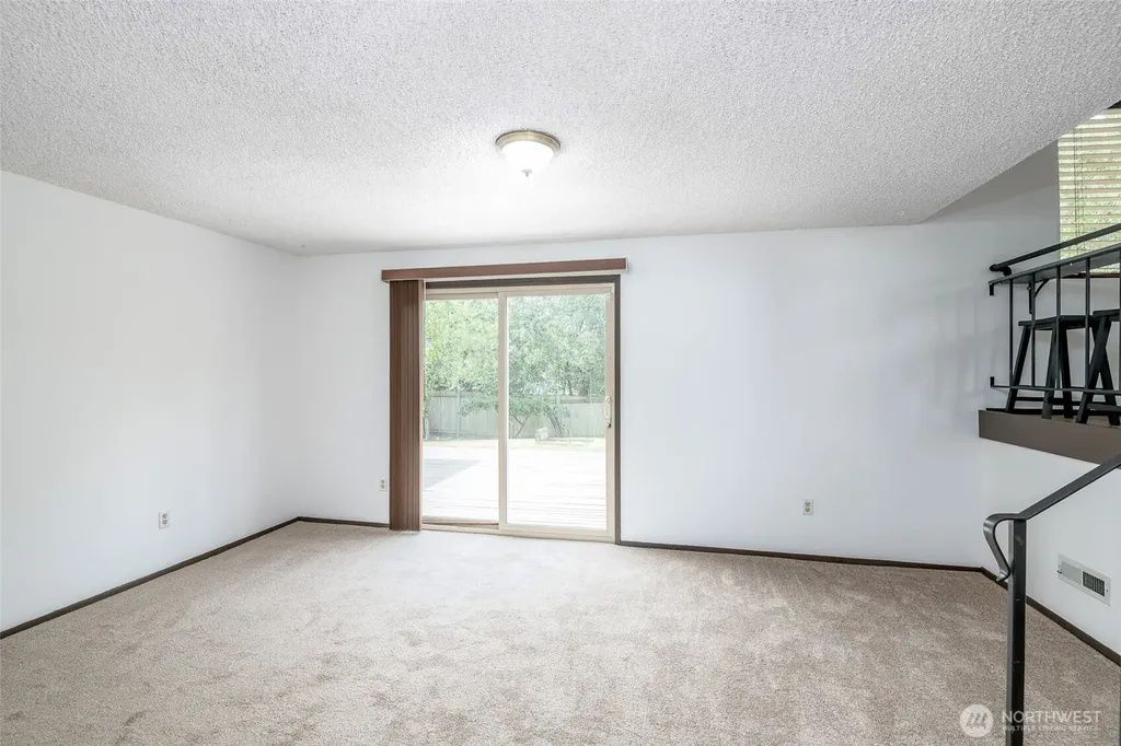 30031 45th Place S Auburn WA 98001