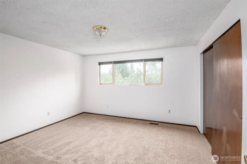 30031 45th Place S Auburn WA 98001