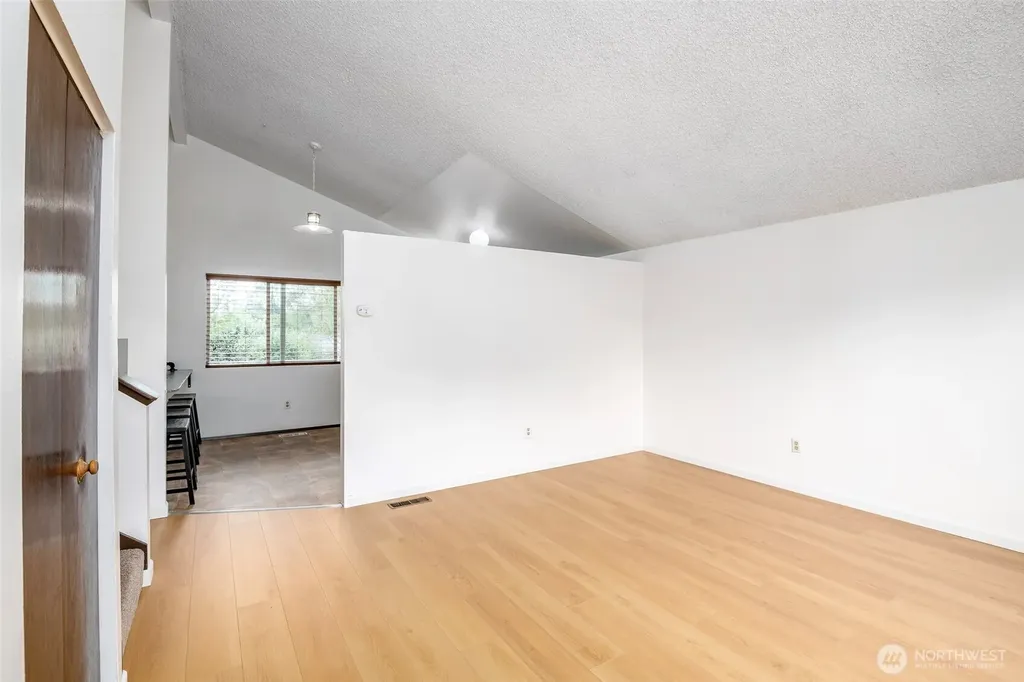 30031 45th Place S Auburn WA 98001
