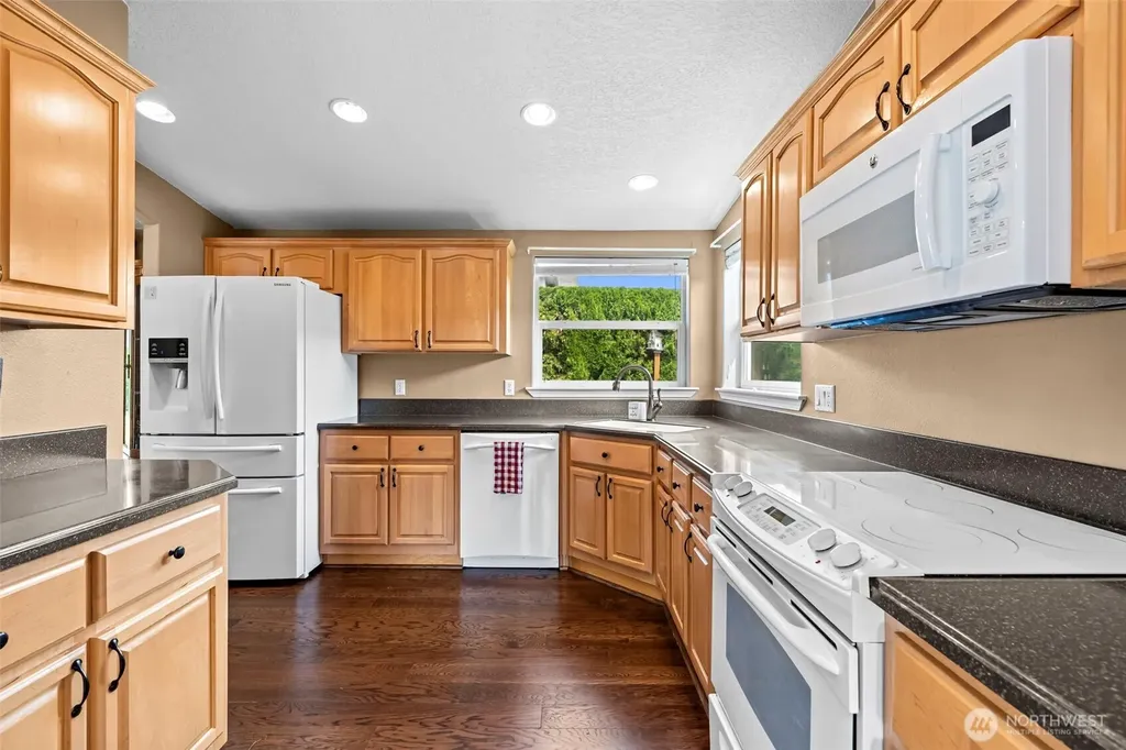 1924 Cranberry Lane SE Lacey WA 98503