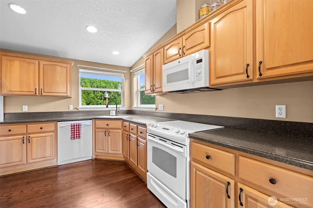 1924 Cranberry Lane SE Lacey WA 98503