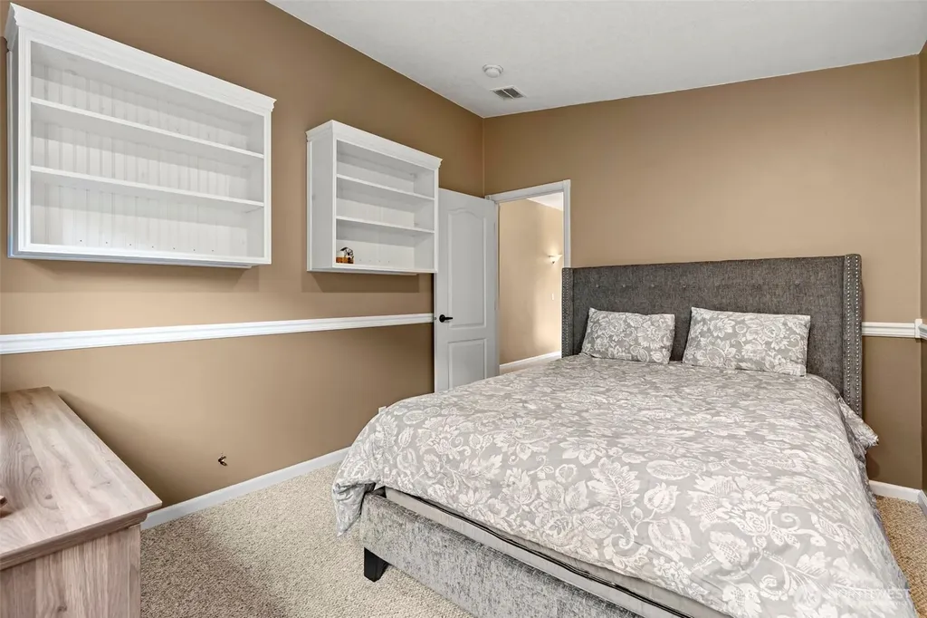 1924 Cranberry Lane SE Lacey WA 98503