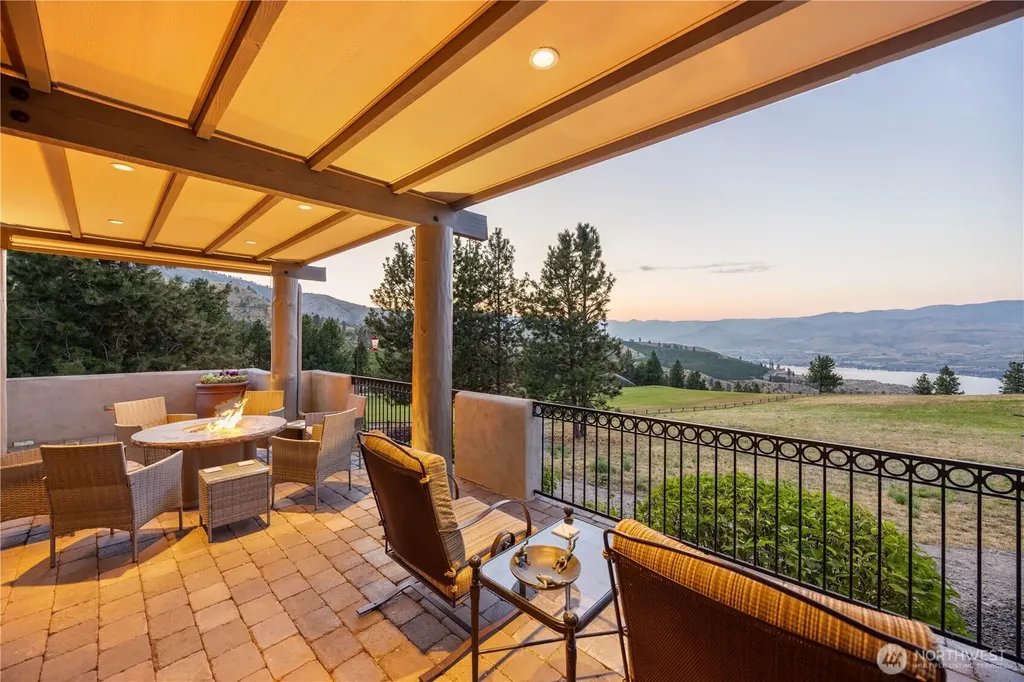 310 Paintbrush Road Chelan WA 98816