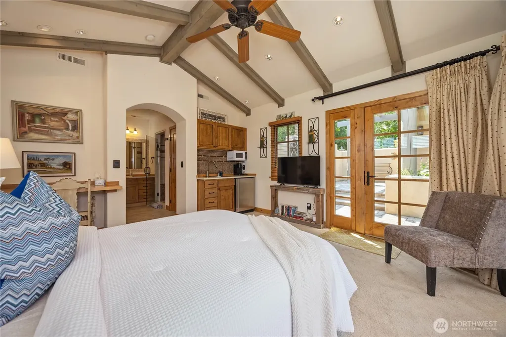 310 Paintbrush Road Chelan WA 98816