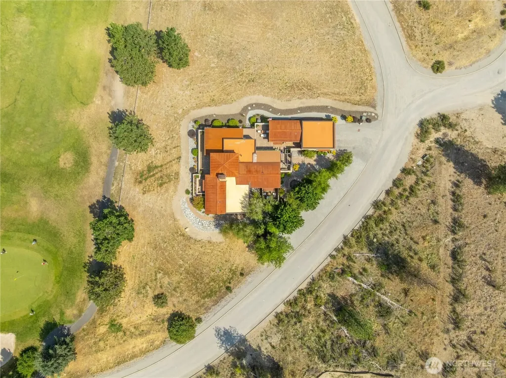 310 Paintbrush Road Chelan WA 98816