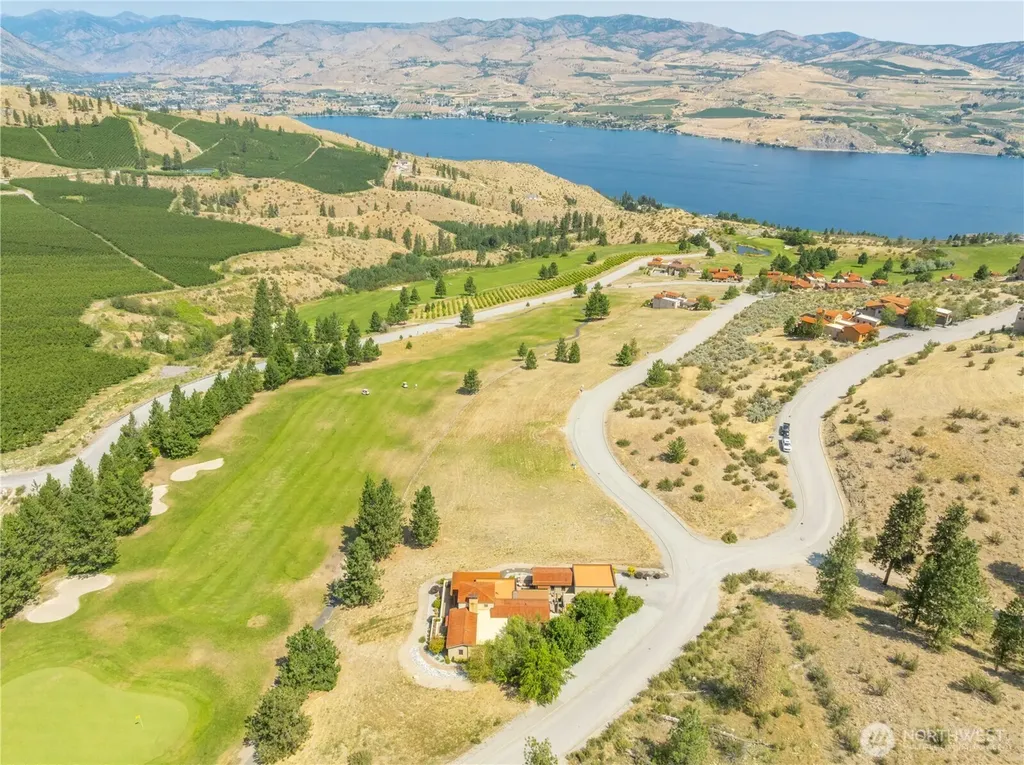 310 Paintbrush Road Chelan WA 98816