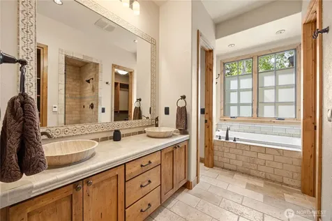 310 Paintbrush Road Chelan WA 98816