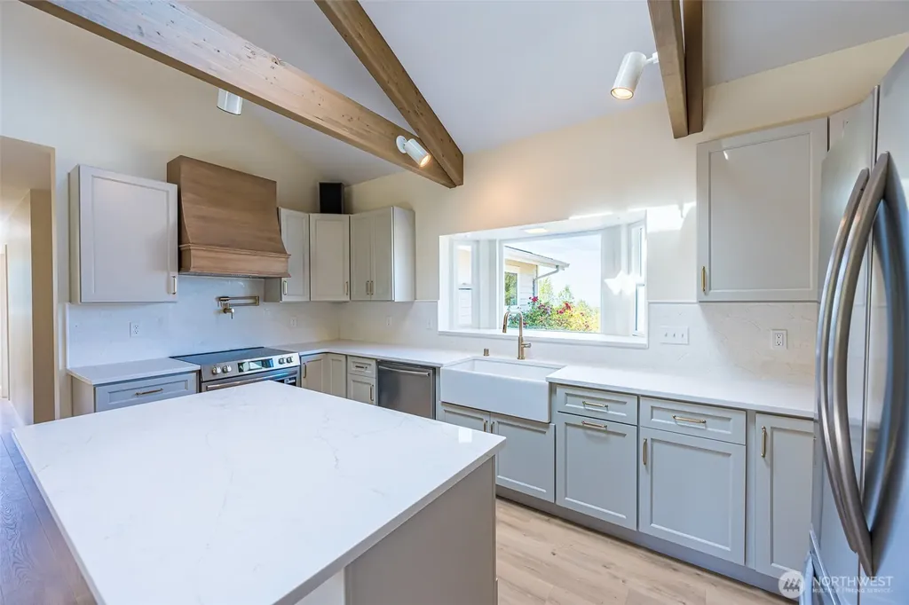 571 Spyglass Lane Sequim WA 98382