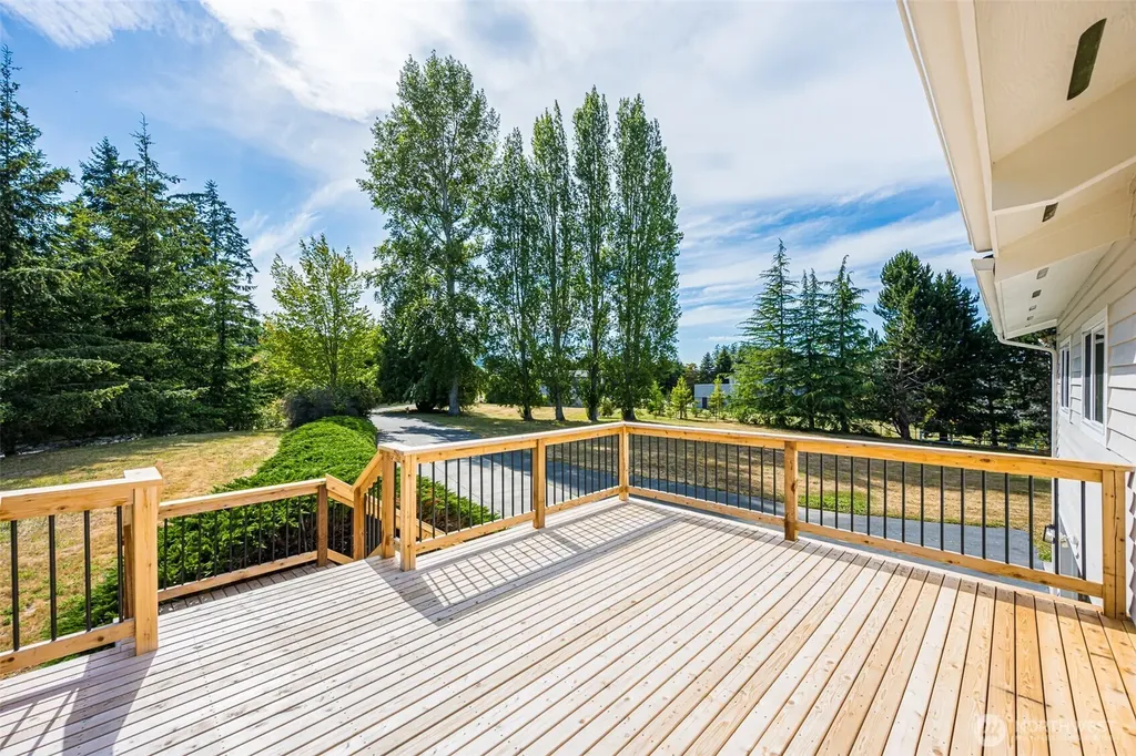 571 Spyglass Lane Sequim WA 98382