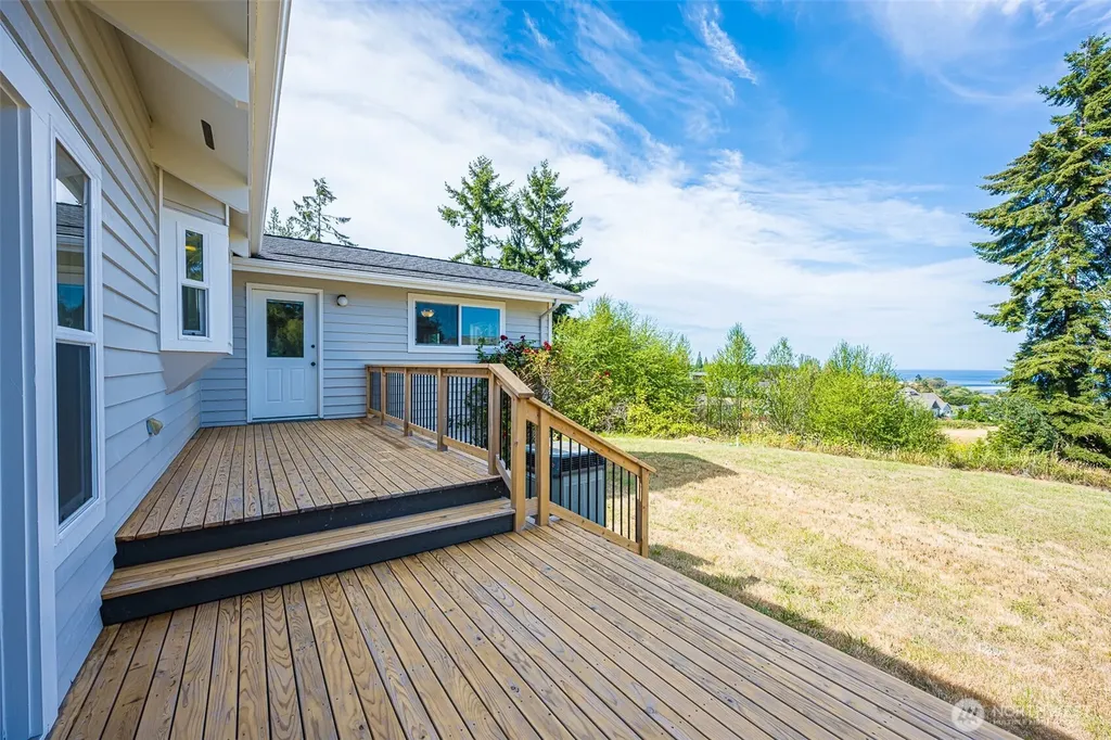 571 Spyglass Lane Sequim WA 98382