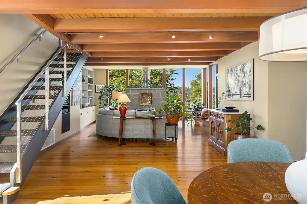 6017 Rose Loop NE Bainbridge Island WA 98110