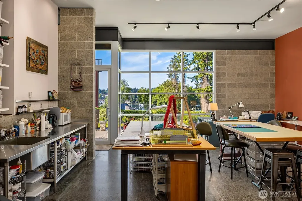 6017 Rose Loop NE Bainbridge Island WA 98110