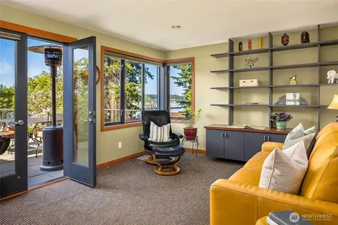 6017 Rose Loop NE Bainbridge Island WA 98110