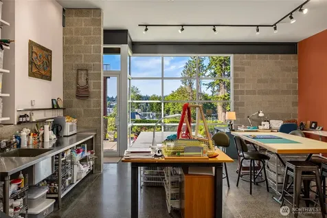 6017 Rose Loop NE Bainbridge Island WA 98110