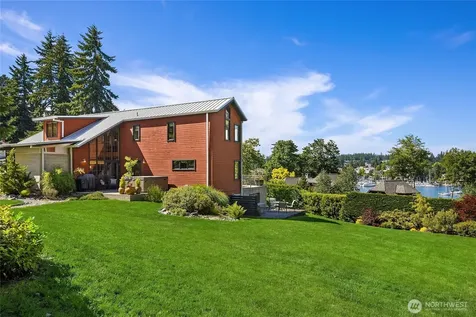 6017 Rose Loop NE Bainbridge Island WA 98110