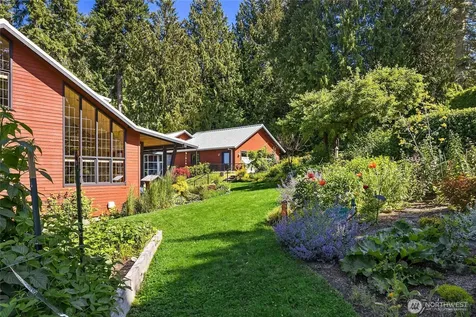 6017 Rose Loop NE Bainbridge Island WA 98110