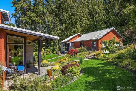 6017 Rose Loop NE Bainbridge Island WA 98110