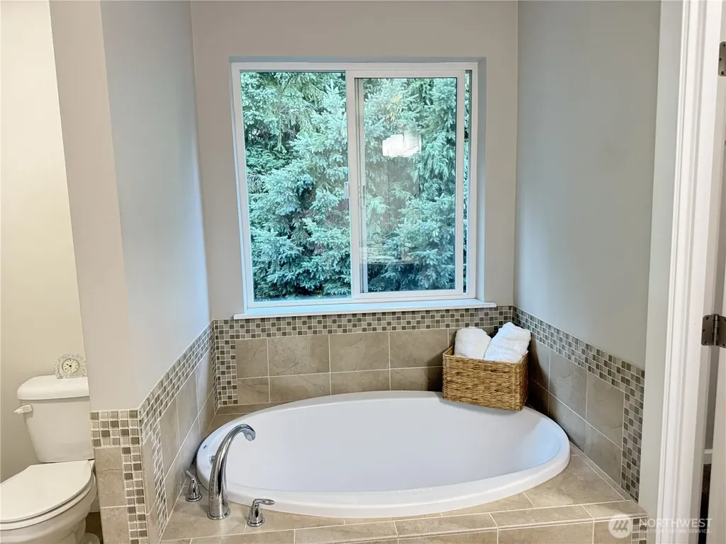 5023 Black Rock Loop SE Olympia WA 98501