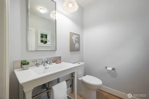 2910 9th Avenue W Seattle WA 98119