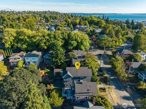 2910 9th Avenue W Seattle WA 98119