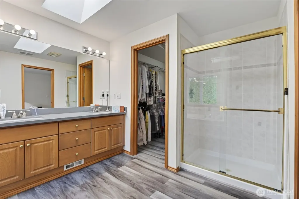 12450 SE 198th Place Kent WA 98031