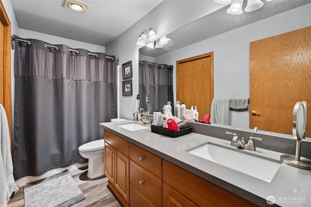 12450 SE 198th Place Kent WA 98031
