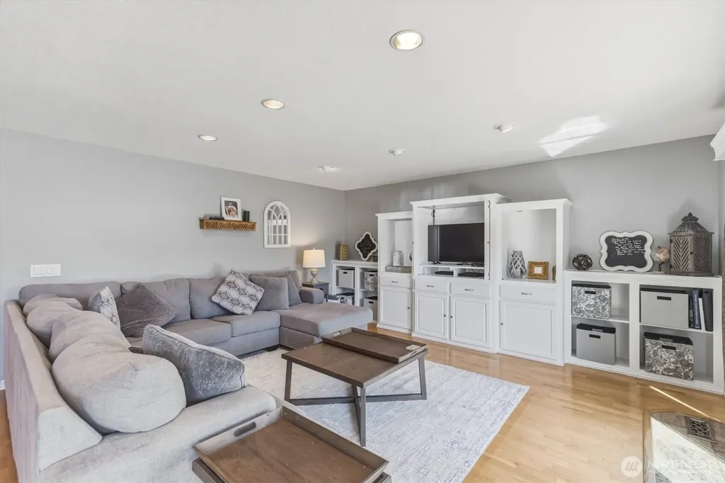 4227 Olympia Place Longview WA 98632