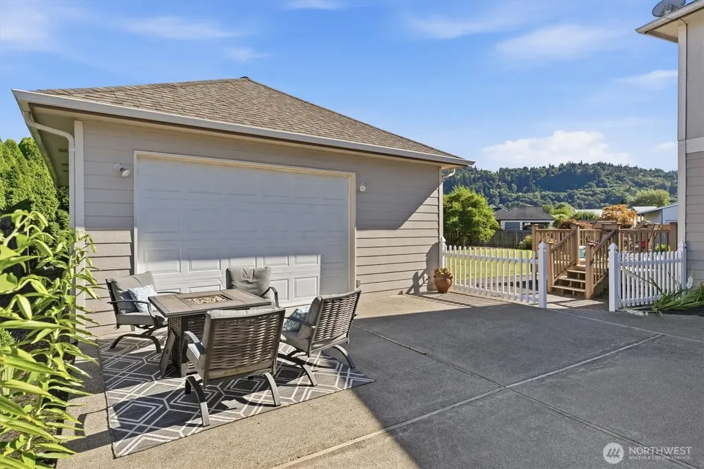 4227 Olympia Place Longview WA 98632