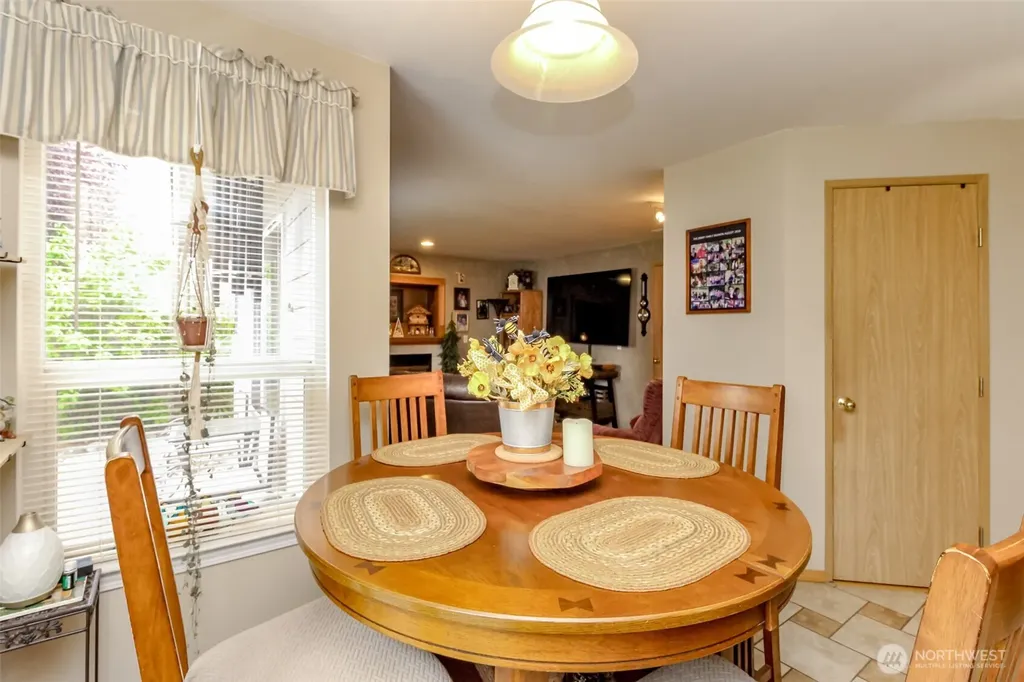 20024 73rd Ave Ct E Spanaway WA 98387