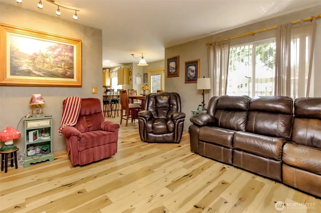 20024 73rd Ave Ct E Spanaway WA 98387