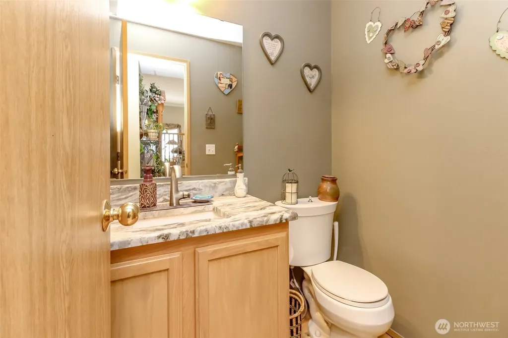 20024 73rd Ave Ct E Spanaway WA 98387