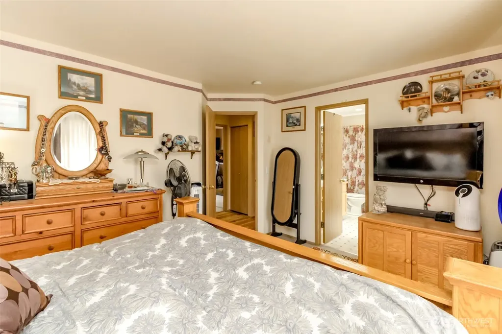 20024 73rd Ave Ct E Spanaway WA 98387