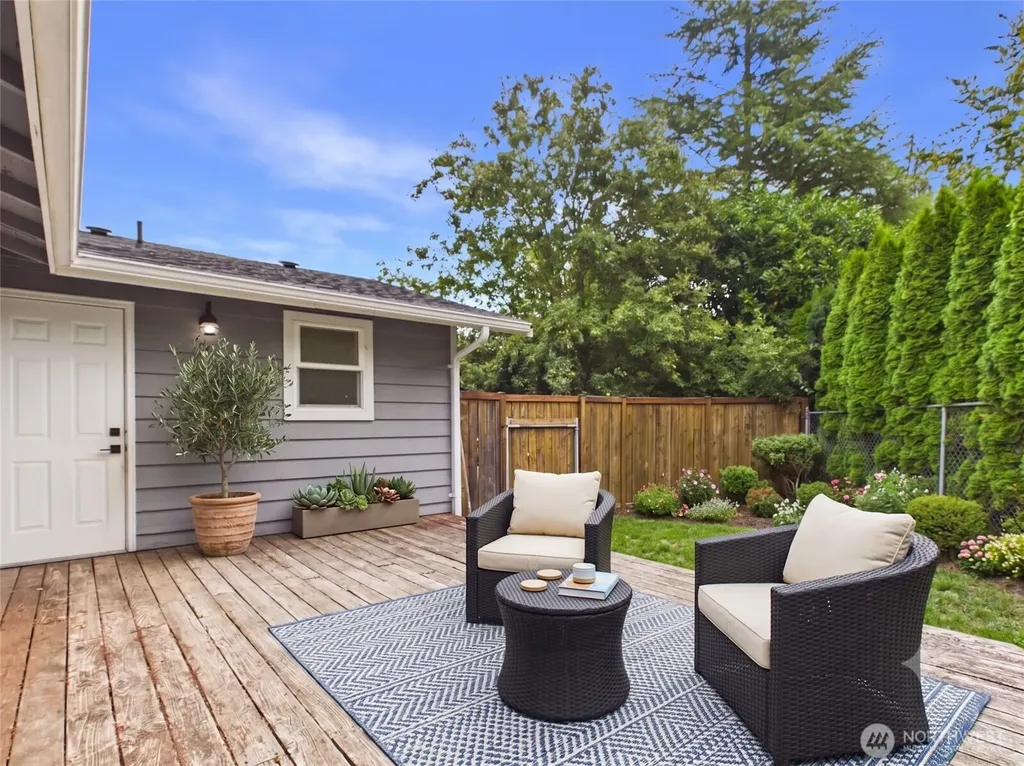 732 Natalie Place Enumclaw WA 98022