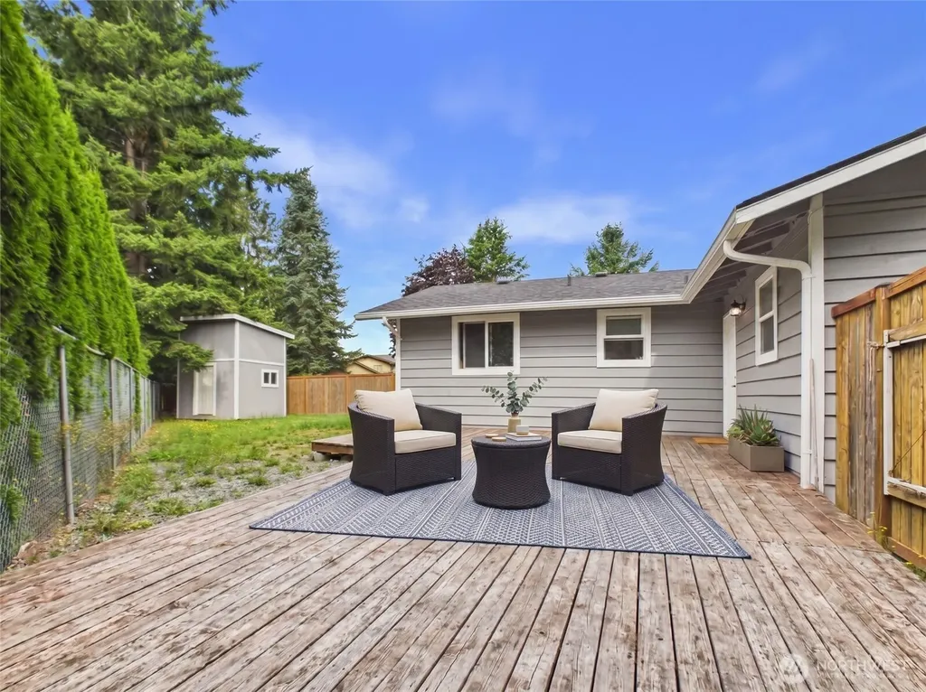 732 Natalie Place Enumclaw WA 98022