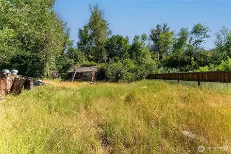 618 Filer Avenue Winthrop WA 98862