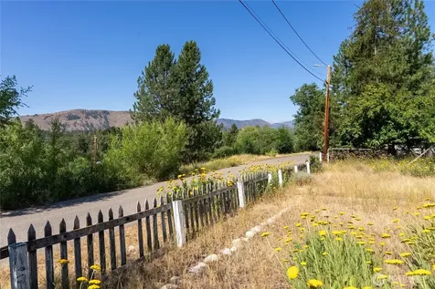 618 Filer Avenue Winthrop WA 98862