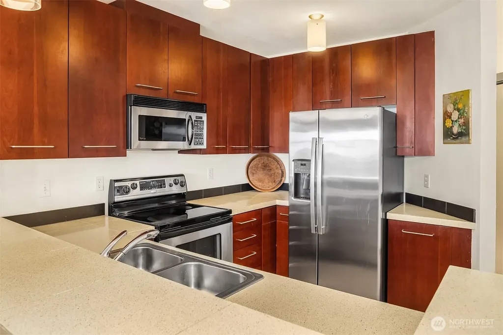 655 Crockett Street Seattle WA 98109